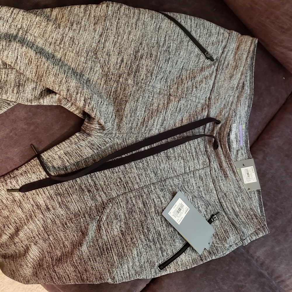 Tek Gear mid rise NWT